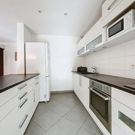 Spacieux 3 Avec Jardin, Centre-ville Antibes, 6 Couchages, Proche Plages Et Commerces - Fr-1-789-1 * Antibes